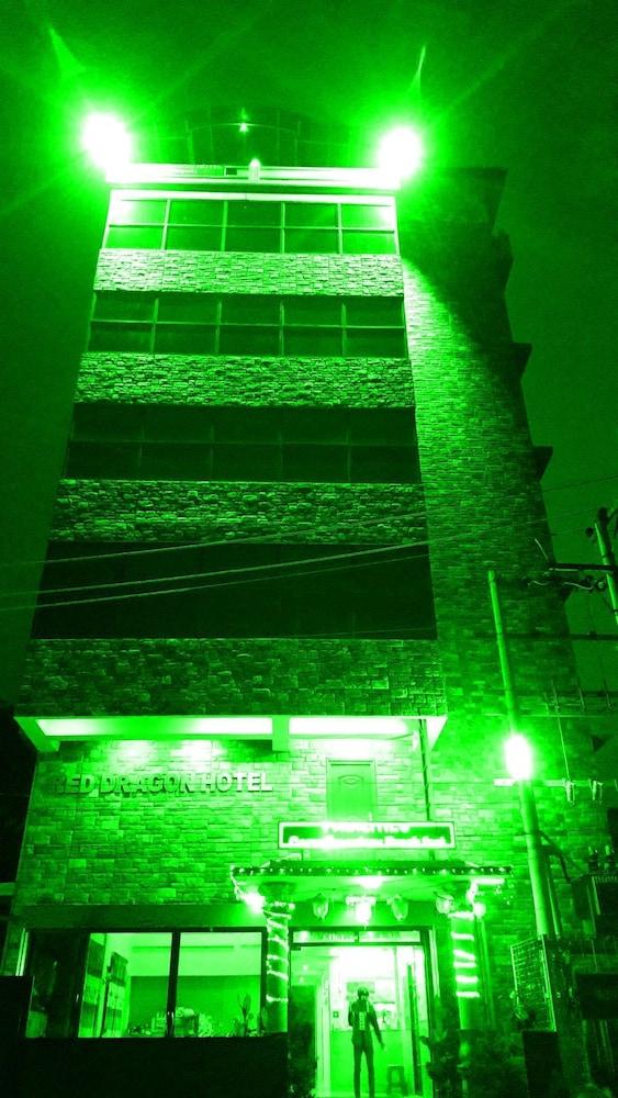 Red Dragon Hotel Hsipaw Kültér fotó