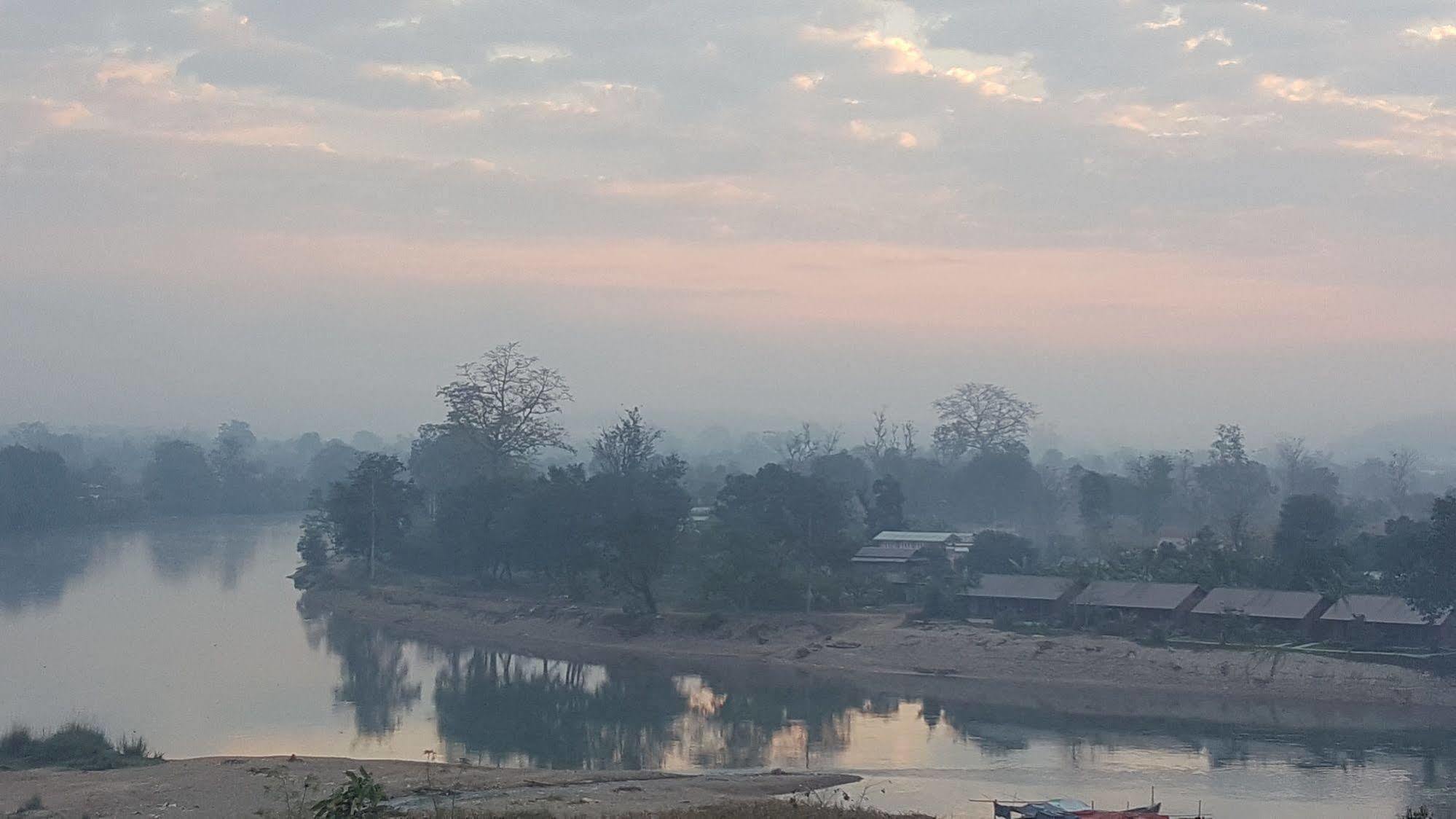 Red Dragon Hotel Hsipaw Kültér fotó